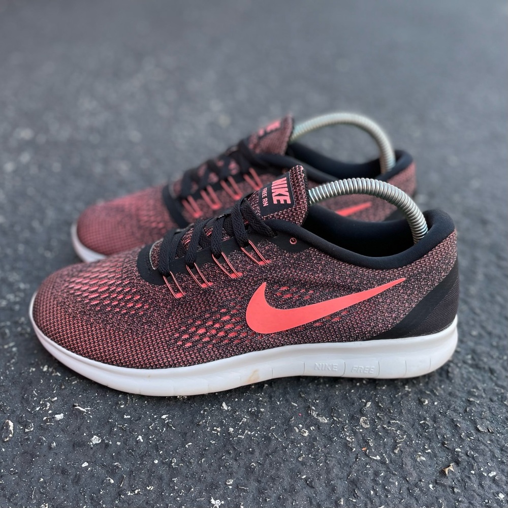 Womens Nike free run size 8.5 good condition
